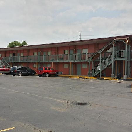 Trailway Motel - Fairview Heights Bagian luar foto