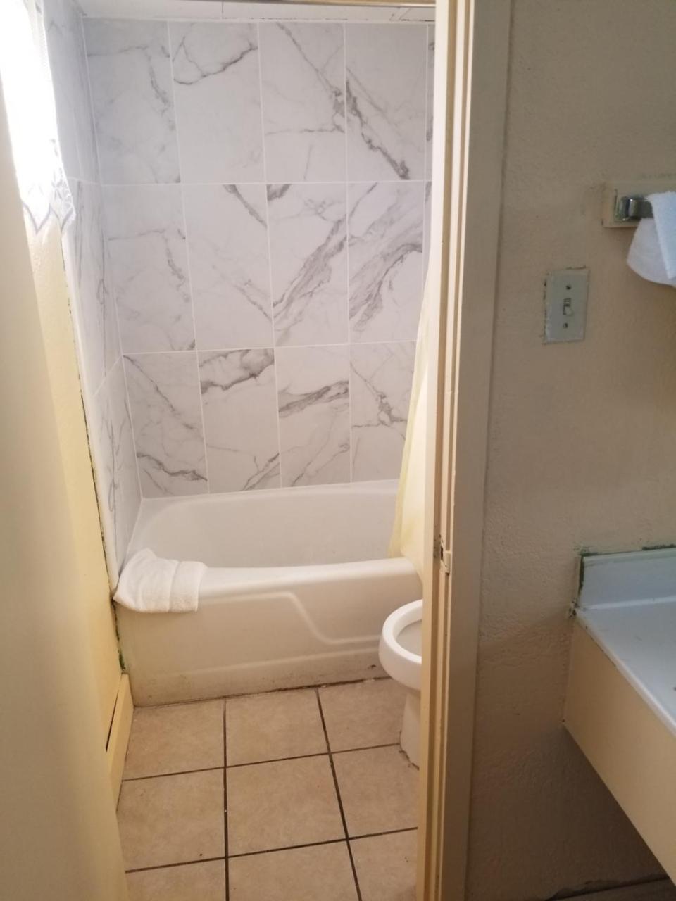 Trailway Motel - Fairview Heights Bagian luar foto